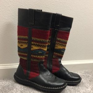 Boots - Women’s Size 8 - BORN - Wool & Leather - Unique!